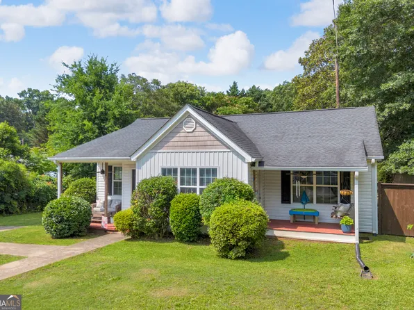 43 Hood St, Commerce, GA 30529