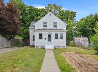 11 North St, Warwick, RI 02886