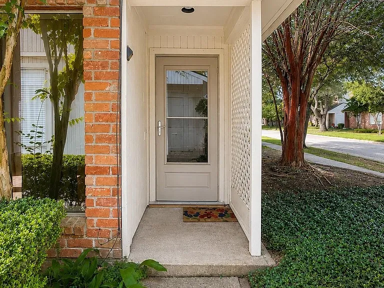 7854 Green Lawn Dr #7854 — Photo 2