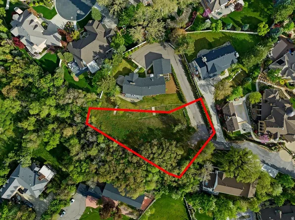 2421 E Oakcrest Ln, Salt Lake City, UT 84121