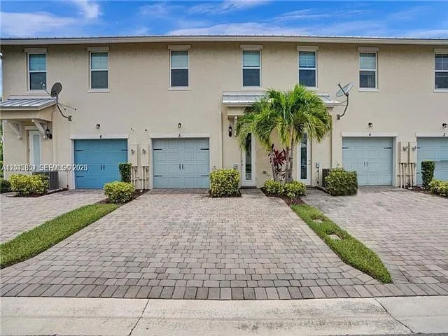 5140 Eucalyptus Dr — Photo 11