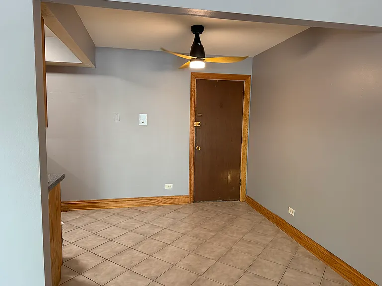 11245 S Harlem Ave #B — Photo 1