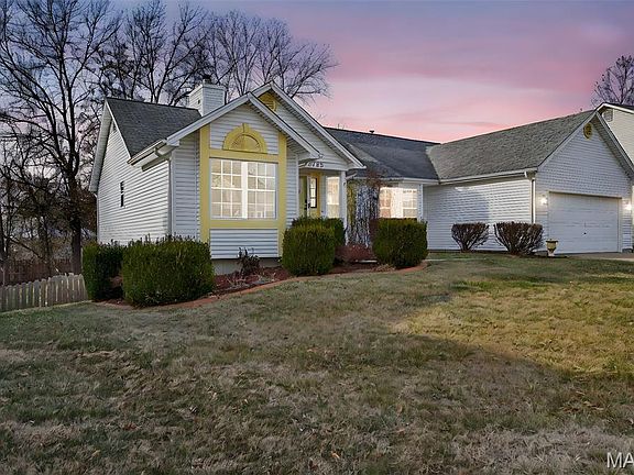 4th image of 2753 Red Cedar Parc Dr S
