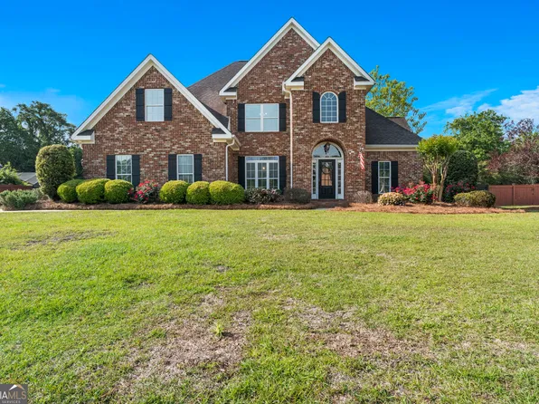 106 Vinings Place Dr, Warner Robins, GA 31088