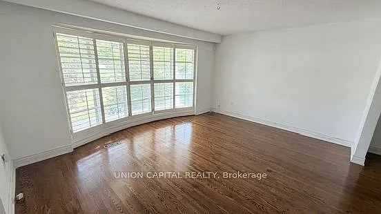 465 Hounslow Ave — Photo 37