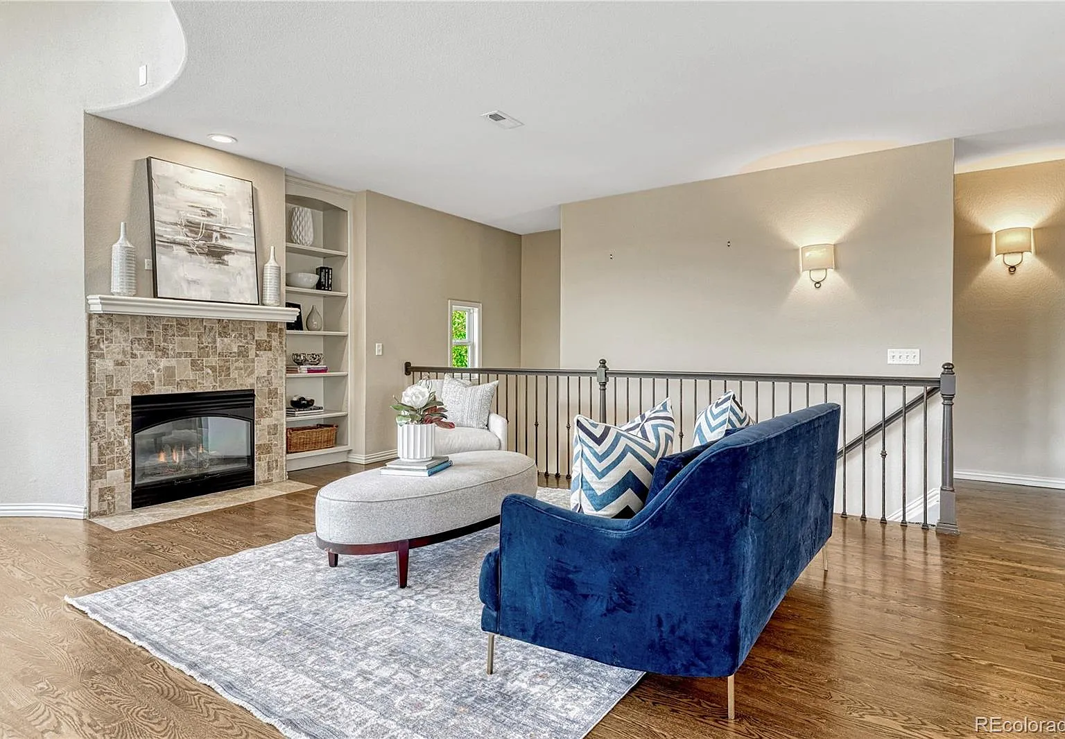 2 bed, 3.0 bath, 1763 sqft, $5,500 — Photo 2