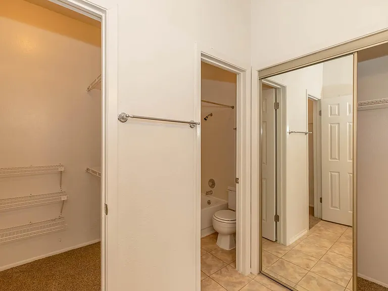 Winding Creek Apartments — Photo 48