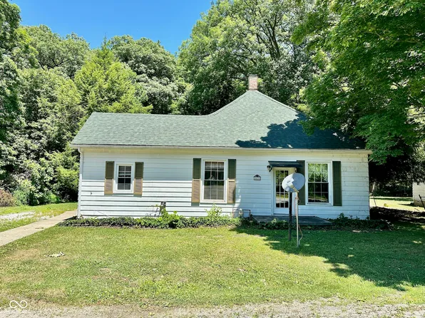 2637 W Cooper Ave W, West Terre Haute, IN 47885