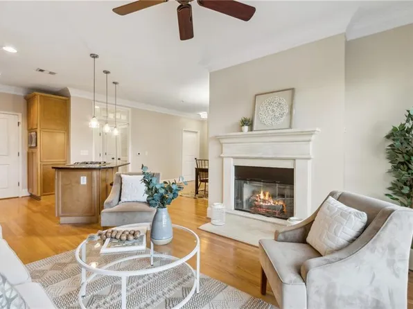 825 Highland Ln NE APT 1206, Atlanta, GA 30306
