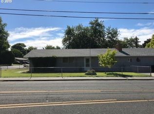 850 S 1st St, Hermiston, OR 97838