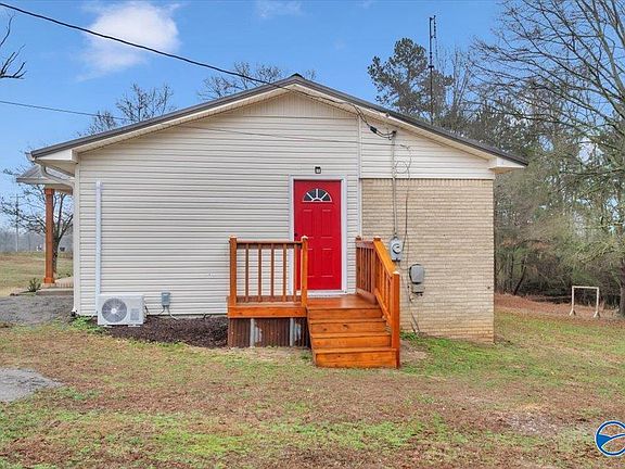 3rd image of 3695 County Road 102