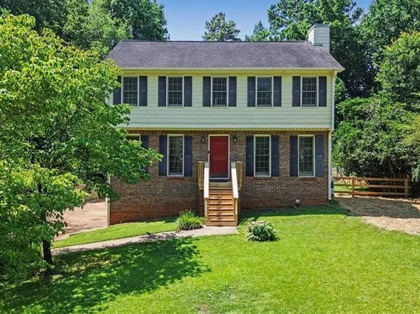 4111 Falcon Shores Ct NW, Acworth, GA 30101