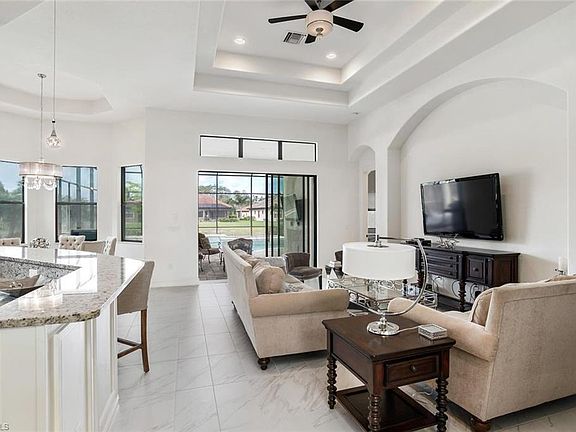 3rd image of 11304 Hidalgo Ct