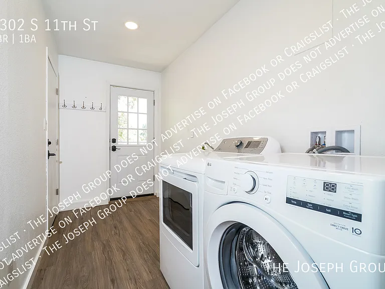 4302 S 11th St — Photo 17