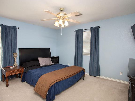 4th image of 3421 Teckla Blvd