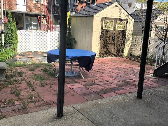 2nd image of 142 Kearney Ave