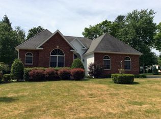 5 Stedman Way, Loudonville, NY 12211