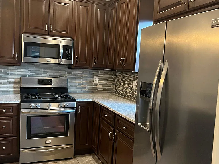 3537 Larkspur Ave #2 — Photo 38