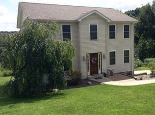100 Stonebrae Dr, Finleyville, PA 15332