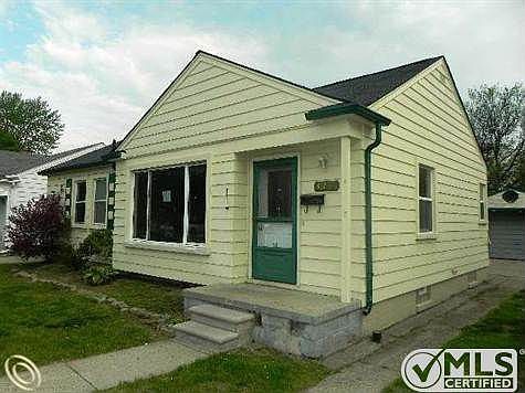 261-958796_Front Right.JPG
