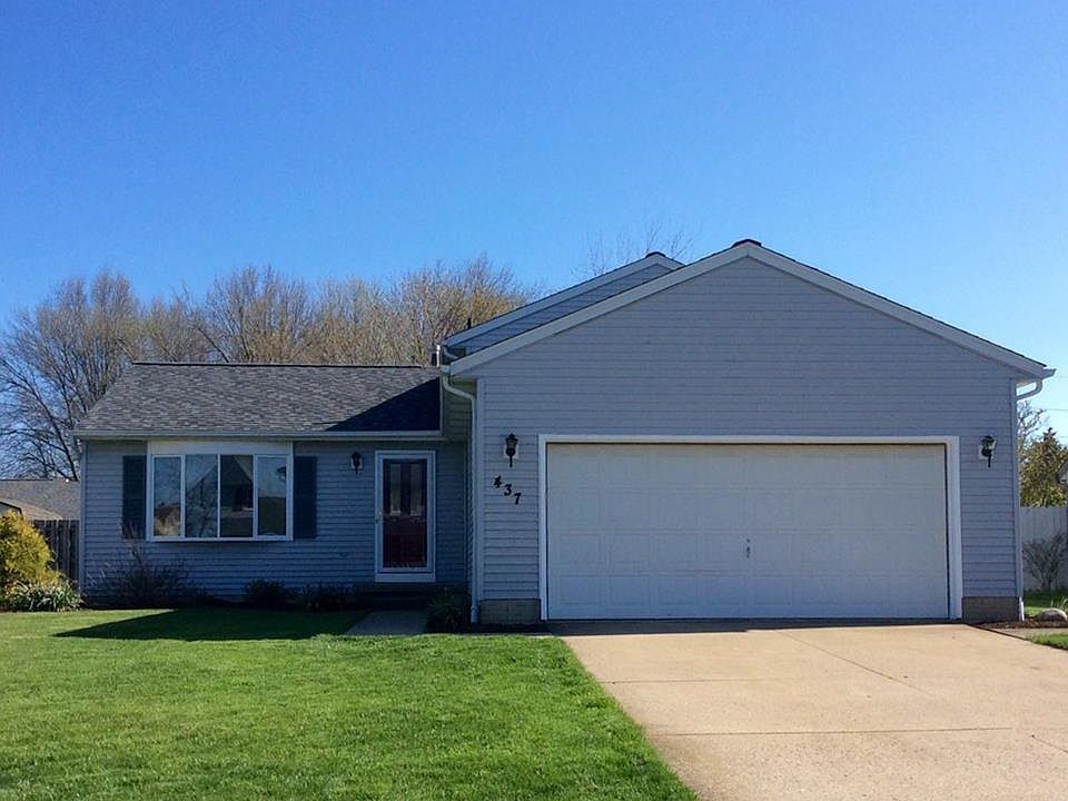1st image of 437 Hampton Dr