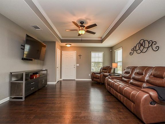 3rd image of 6630 Atlasridge Dr