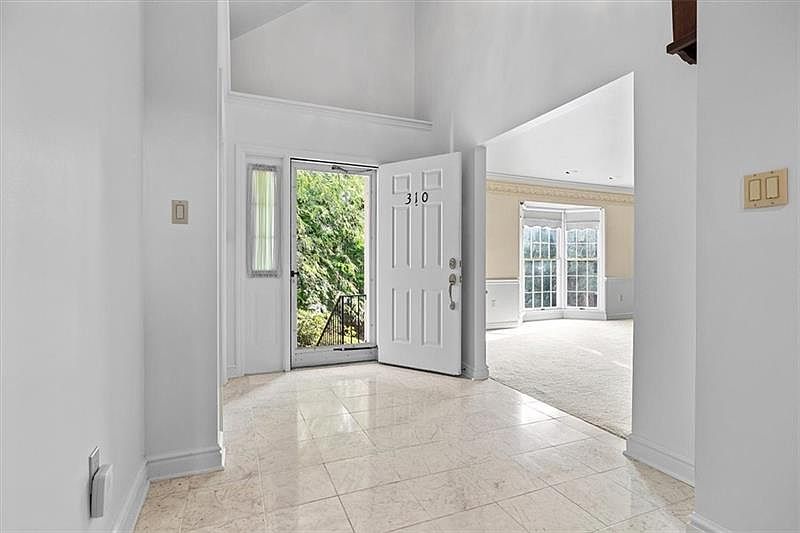 310 Queensberry Cir, Pittsburgh, PA 15234 Zillow