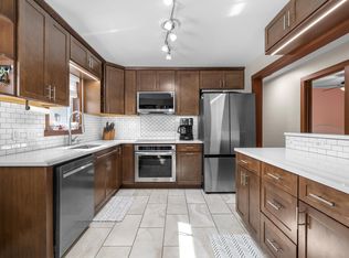 1936 7th St NW, Minot, ND 58703