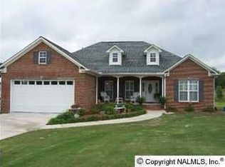 2105 Oak Dr, Boaz, AL 35956