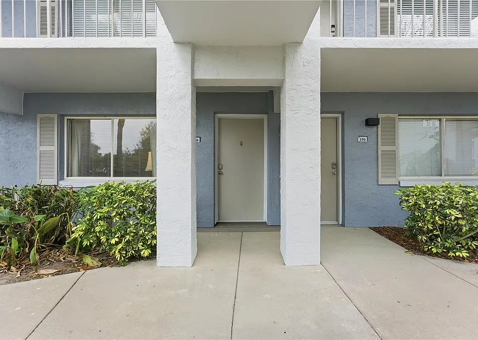 139 Oyster Bay Cir #160