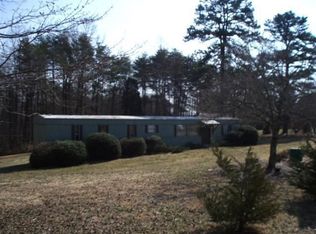 1392 Hollow St, Newton, NC 28658