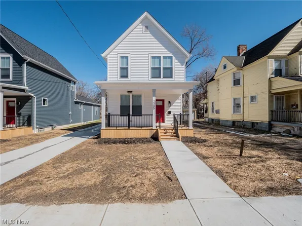 2285 E 93rd St, Cleveland, OH 44106