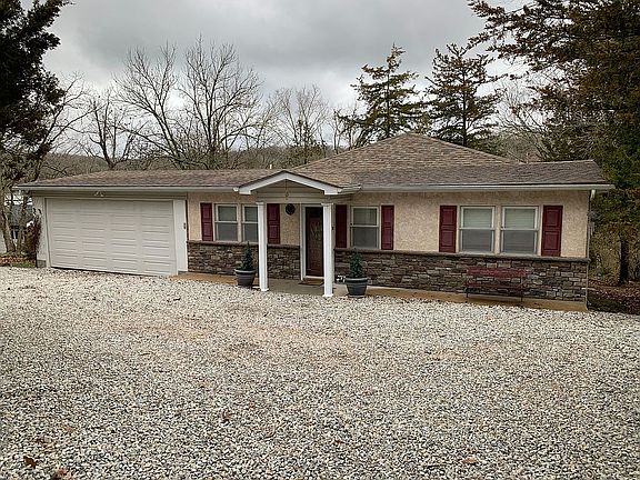3rd image of 132 N Lake Dr