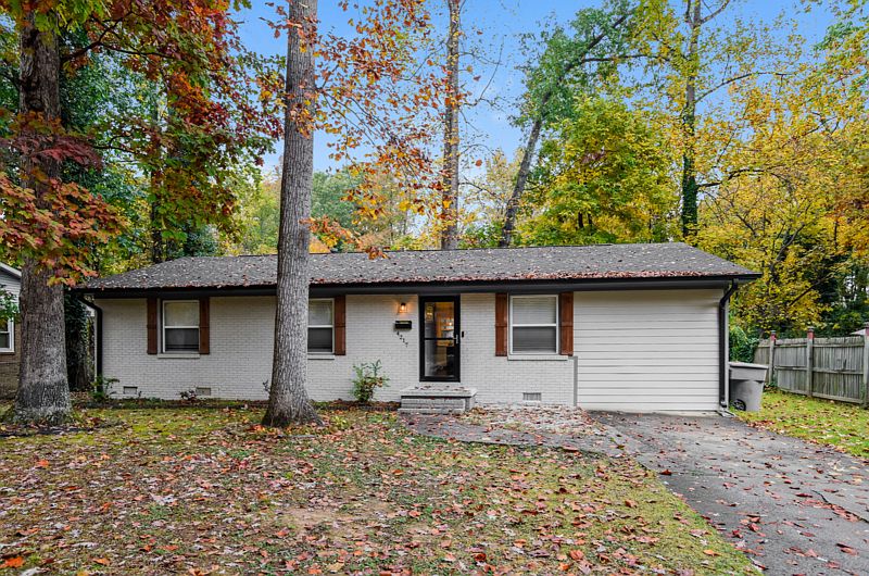 1st image of 4217 Dunwoody Dr