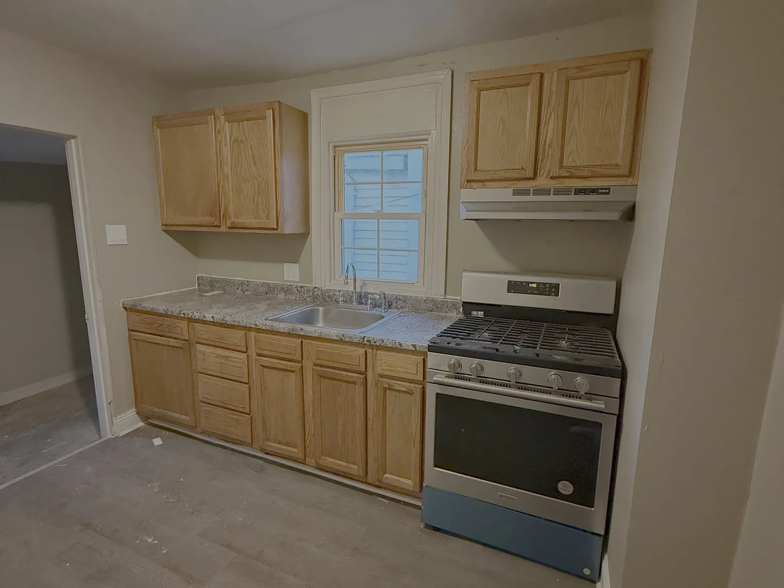 304 Porter Street - 1 — Photo 2