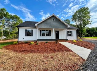 211 Kenlon Ct, Madison, NC 27025