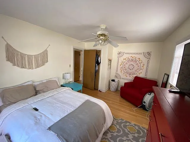 4961 N Santa Monica Blvd — Photo 17