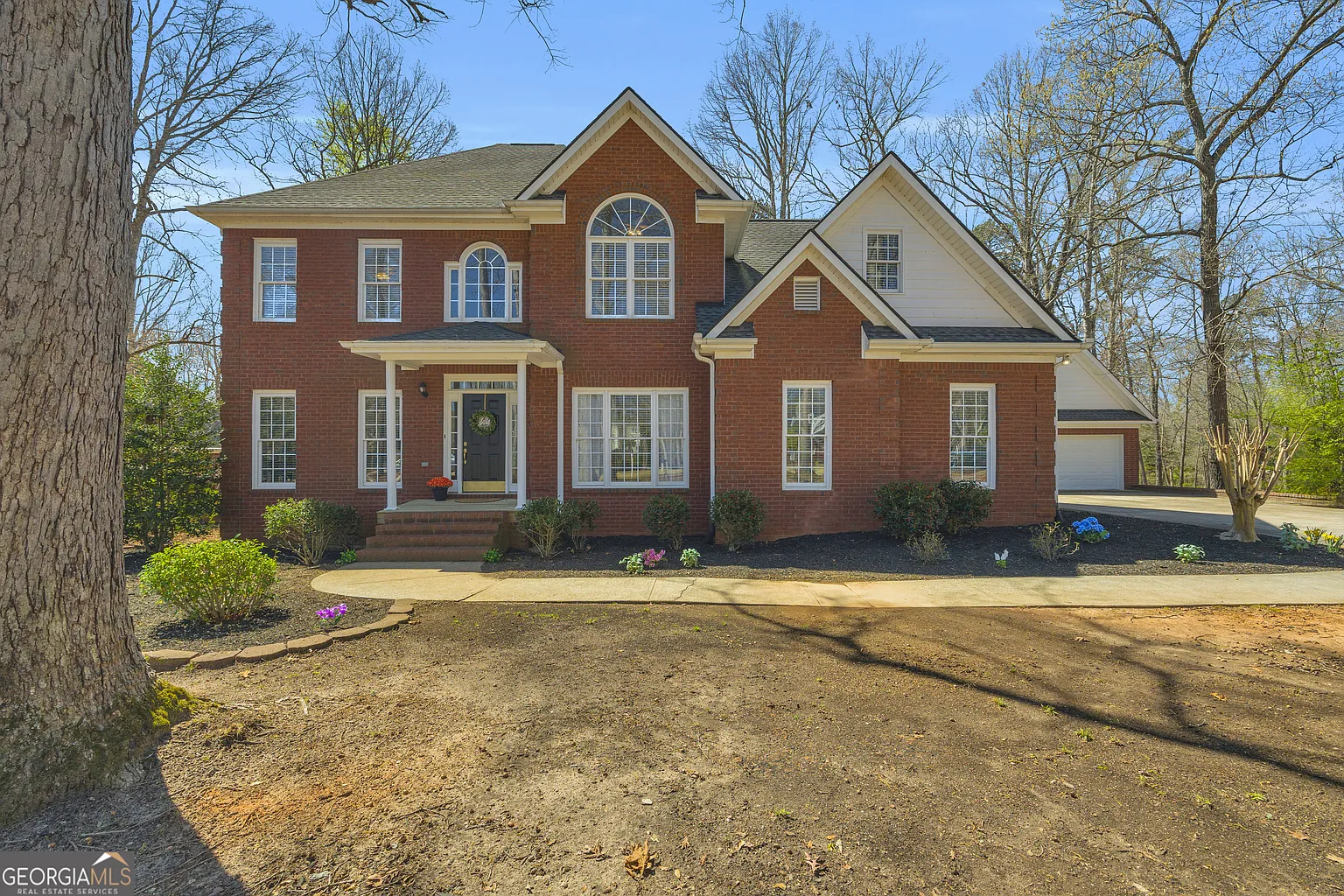 1120 Liberty Ln photo 1