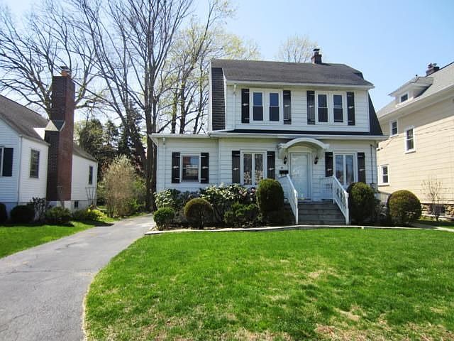 1st image of 34 Lakeview Ave