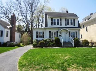 34 Lakeview Ave, Hartsdale, NY 10530