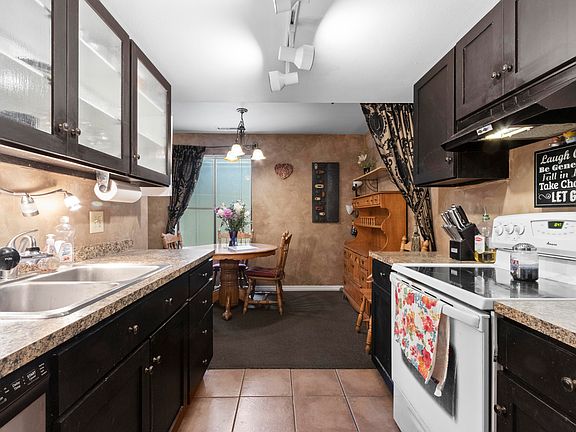 3rd image of 4567 S Woodduck Ln