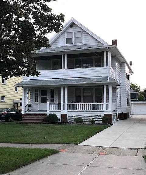 2092 Lincoln Ave #LOWER — Photo 1