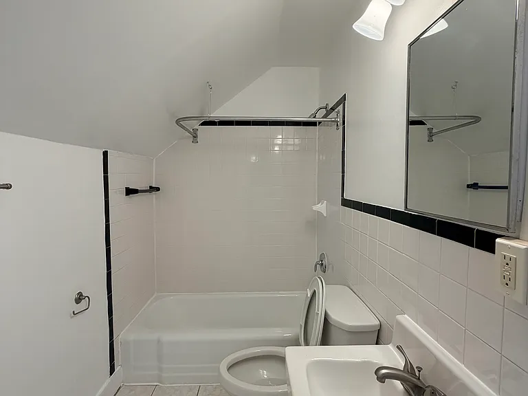 120 Bishop St #F — Photo 11