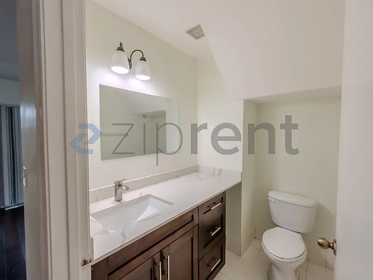 Bathroom 1st Floor