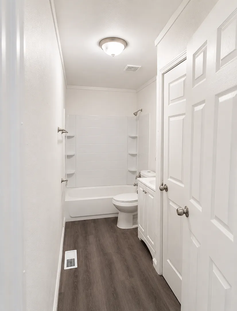 For Lease — Photo 3