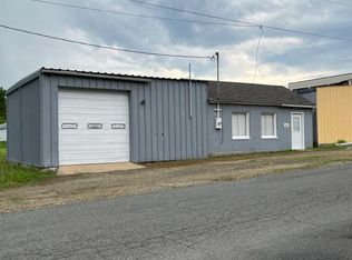 102 W 2nd St, Mineral, VA 23117