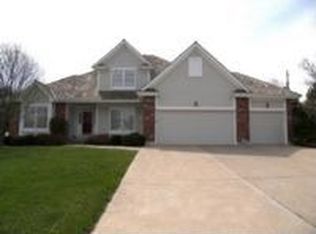 16401 NW Poplar St, Lees Summit, MO 64136