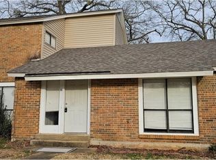 13 Pineywood Ct, Millbrook, AL 36054