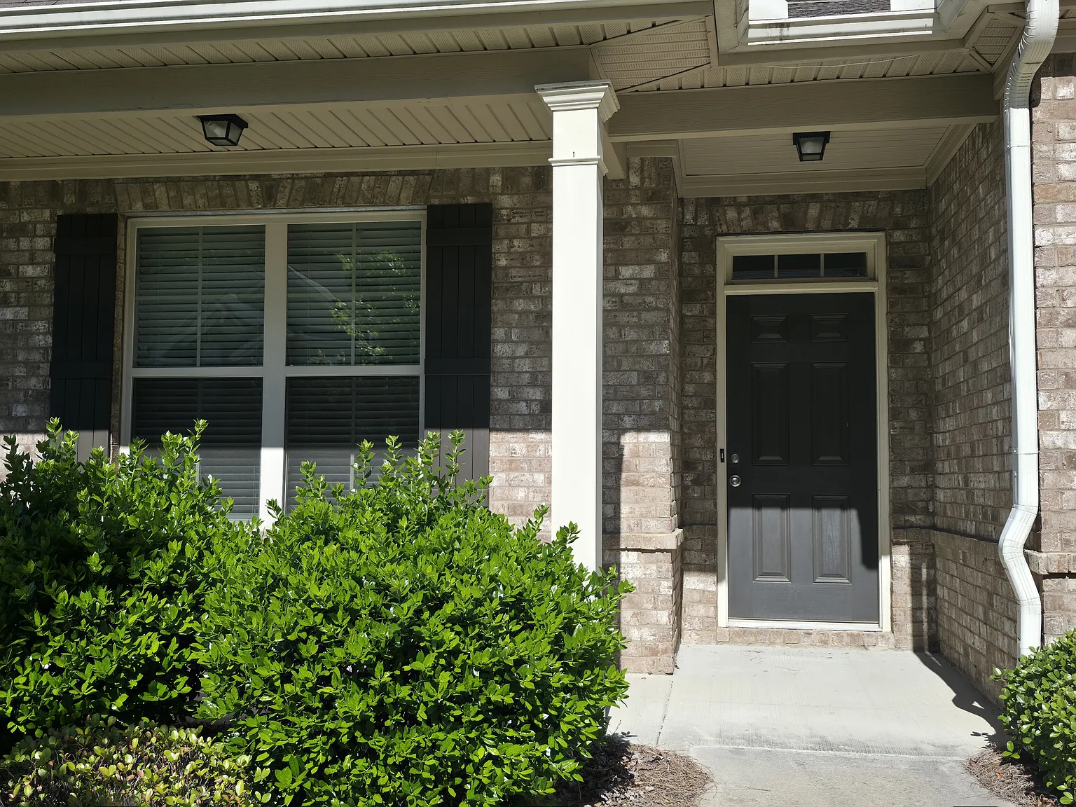 4 bed, 3.5 bath, 2837 sqft, $2,700 — Photo 4