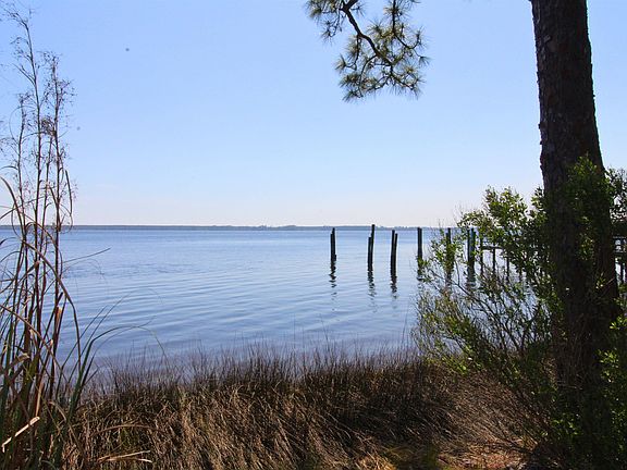 3rd image of Surf Rd